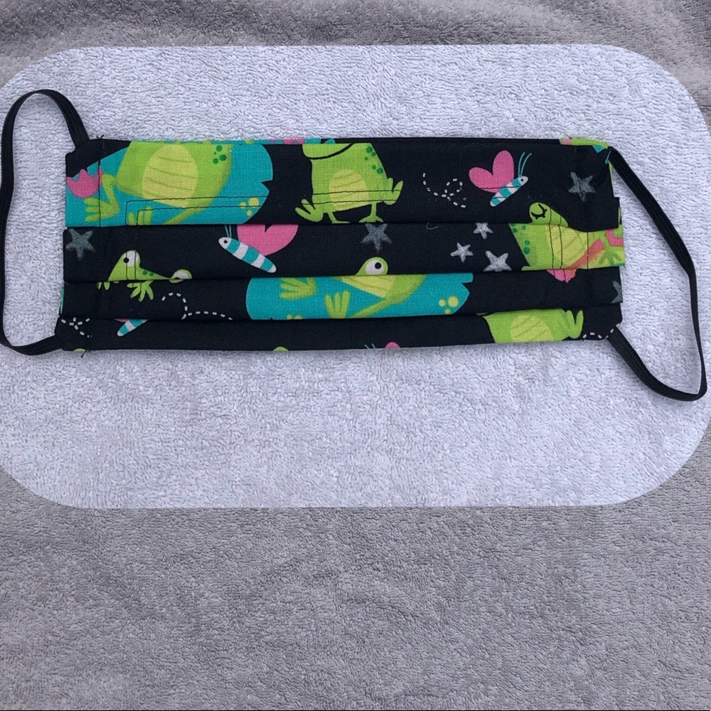 Frog Face Mask